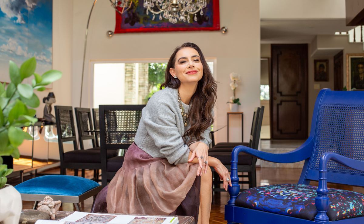 Claudia Lizaldi: "Me tuve que convertir en una mujer alfa"