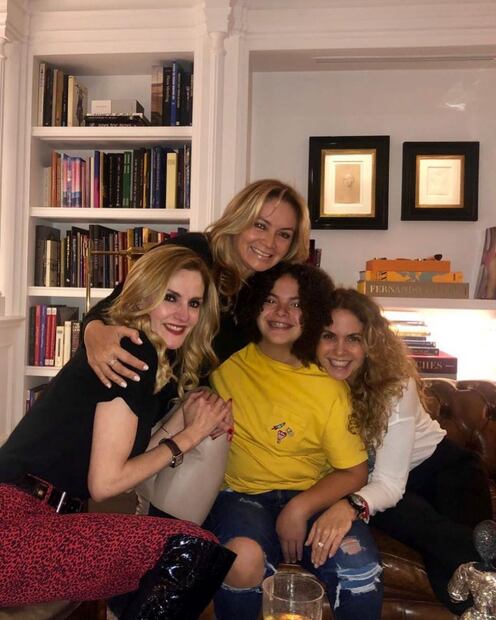 Con una foto inédita, Lucero dedica tierno mensaje a su hija por su cumpleaños 
