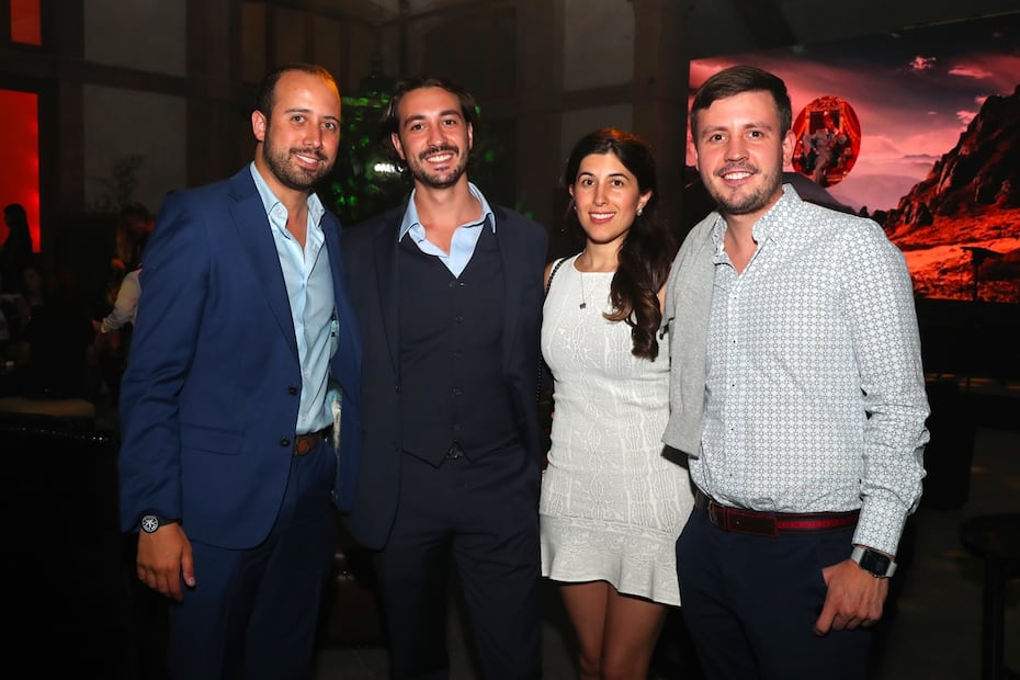 Janko Ruiz de Chávez, Alexander Acha, Mateo Gorina y Michelle Torres en el lanzamiento de CBD Life