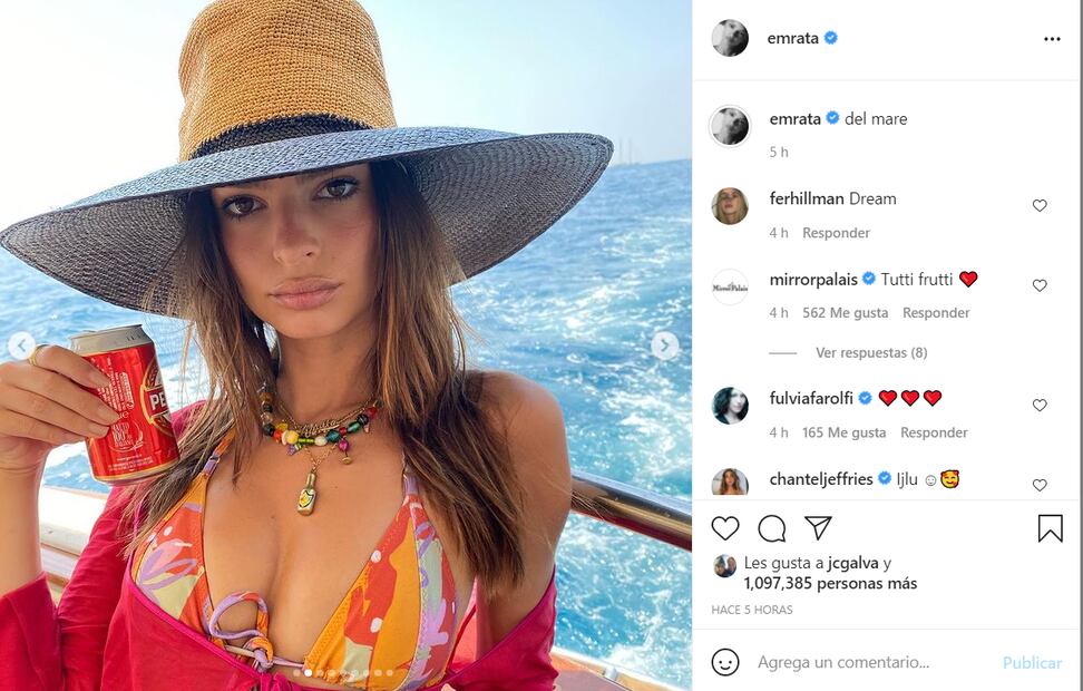 Cómo lucir el micro bikini según Emily Ratajkowski
