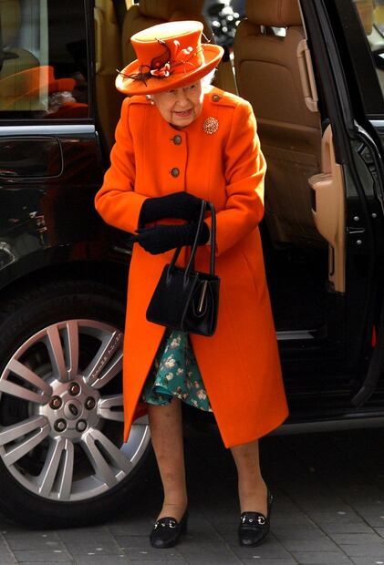La reina Isabel II deja su primer comentario en Instagram ¡histórico! 