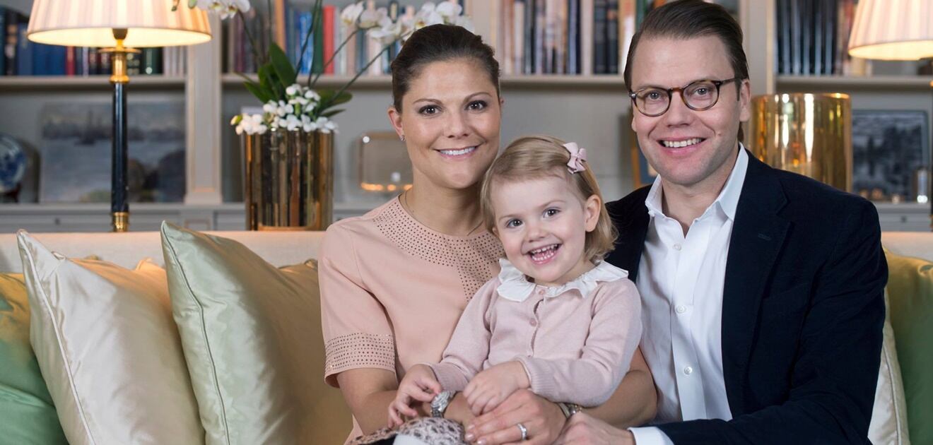 <p>Con esta imagen la familia real anunció la llegada de un nuevo miembro. <strong>(FOTO: Casa Real Sueca)</strong></p>
