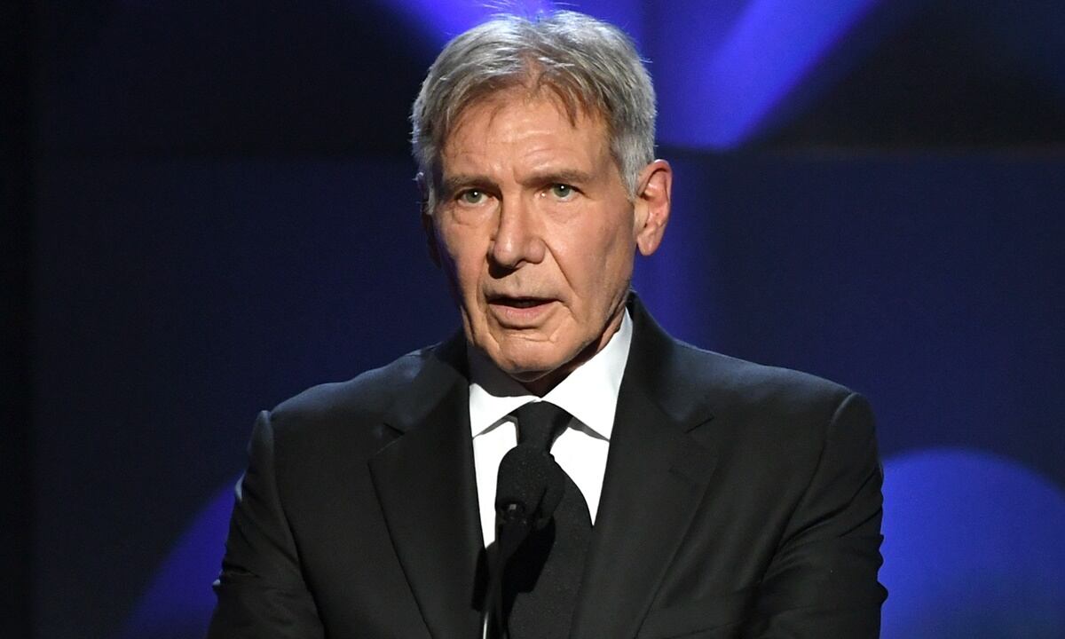 Investigan a Harrison Ford por otro incidente al pilotar su avioneta