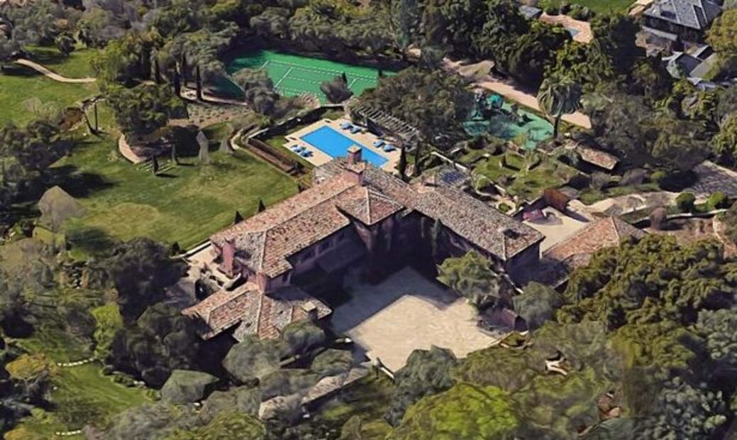 El príncipe Harry y Meghan Markle quieren vender su mansión de Montecito