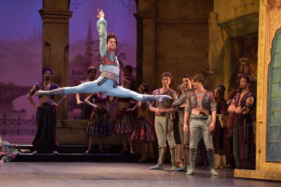 Conoce el lado íntimo de Isaac Hernández, el mejor bailarín de México
