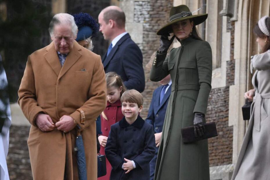 El pequeño príncipe Louis debuta en la caminata de Navidad ¡y vuelve a hacer de las suyas!