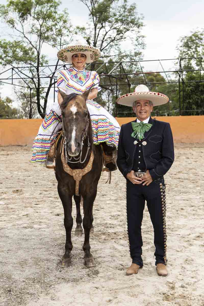 Isabel Rojo y Daniel Goñi, listos para festejar el 16 de septiembre. (Foto: Esteban Torreblanca)