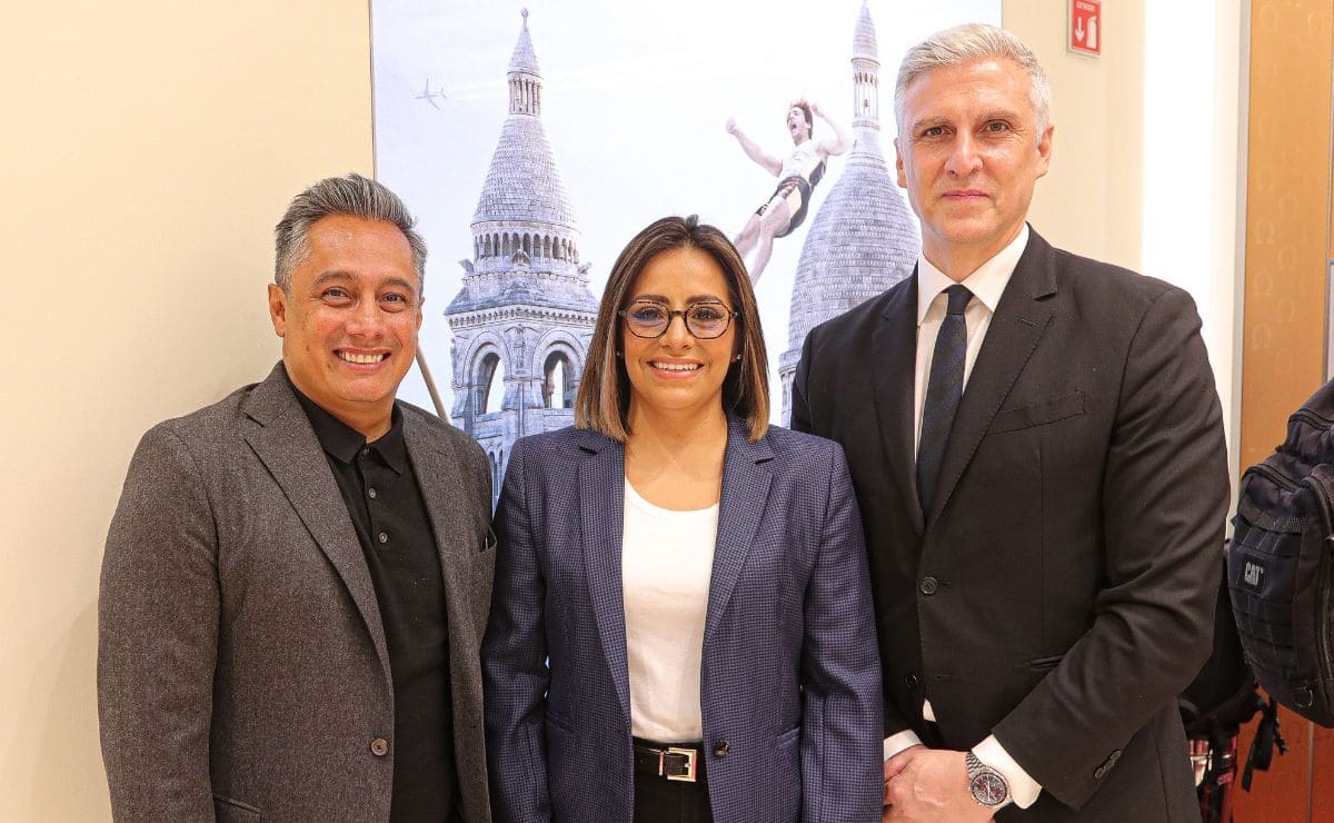 Fernando Platas, Tatiana Ortiz y Nino Aloisi en la celebración de OMEGA para Osmar Olvera y Gaby Agundez, atletas mexicanos en París 2024 / Foto: Arturo Quintero
