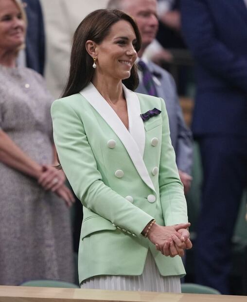 Kate Middleton en el segundo día del campeonato de tenis de Wimbledon en Londres / AP