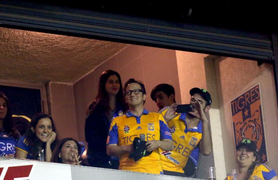 Duelo de famosos Tigres vs. Pumas