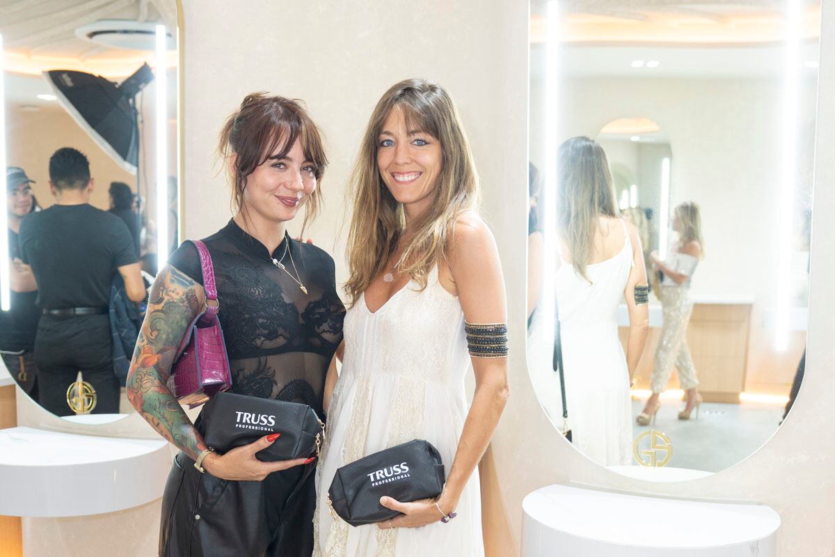 Angie García y Nuria Frederick. (Foto: Héptor Arjona)