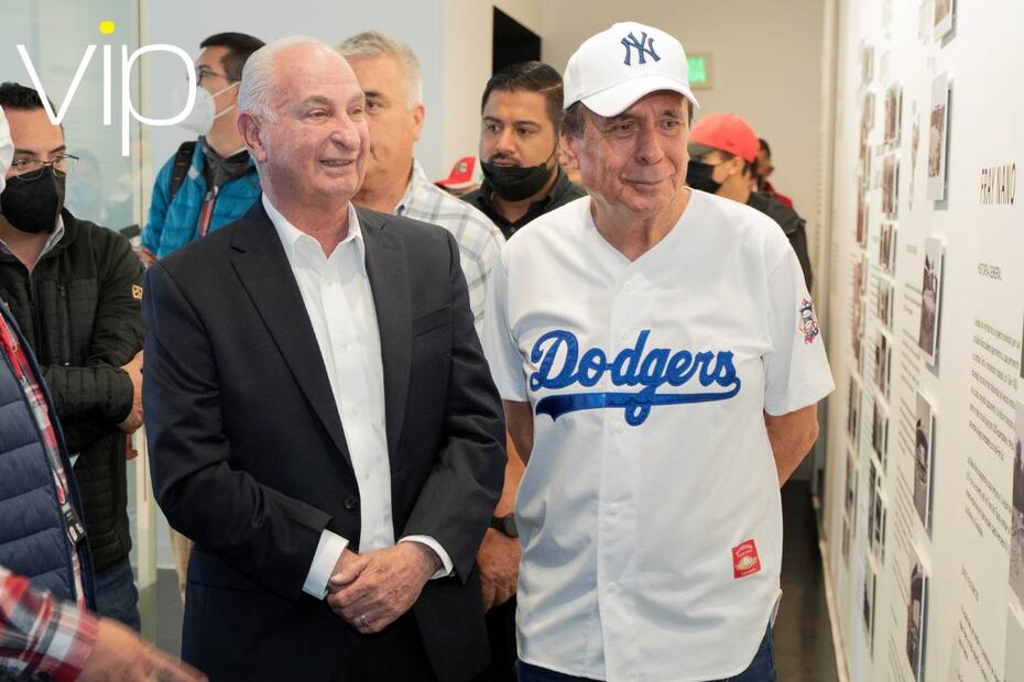 Pepe Maiz agradece a Alfredo Harp Helú y presenta su biografía