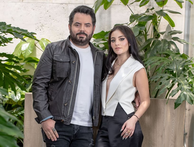 José Eduardo Derbez y Paola Dalay | Foto: Edgar Silva Fuentes - Locación: Mondrian Condesa - Maquillaje: Alberto Pérez - Joyas: HStern - Look: Paris Rodríguez y High Life