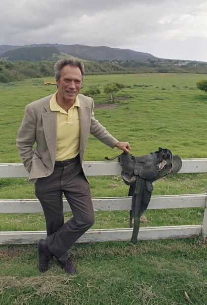 Clint Eastwood cumple 90 años, con 5 matrimonios y 7 hijos