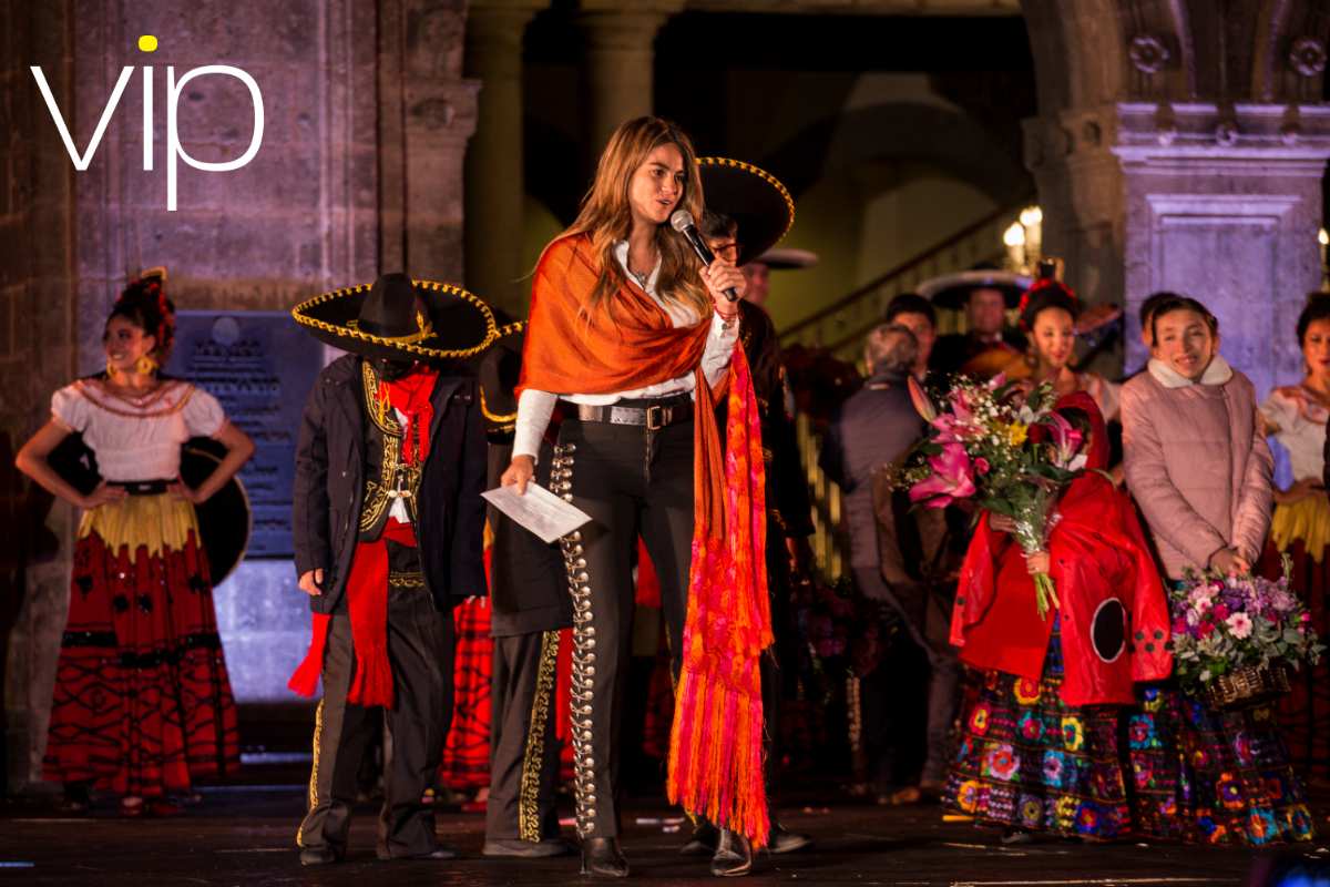 Paola Albarrán abandera función del Ballet de Amalia Hernández a beneficio de Teletón