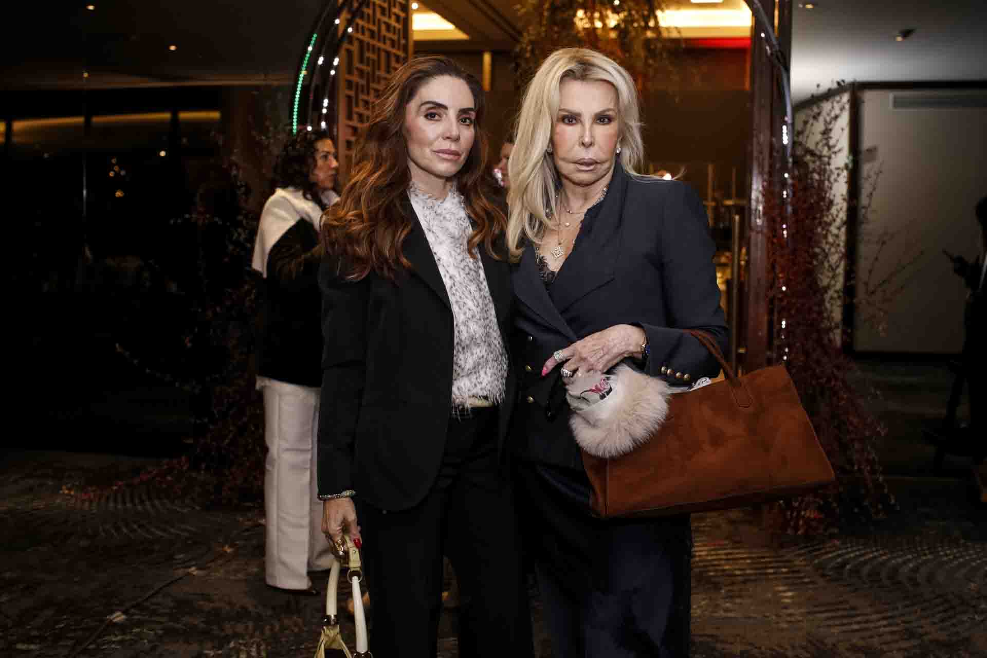 Alejandra García Díaz y Chely Lerdo de Tejada. (Foto: Esteban Torreblanca)