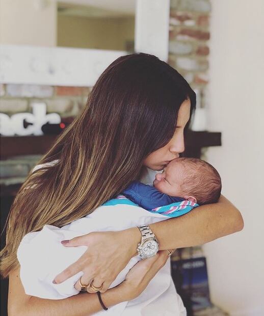 Natalia Bastón derrite de amor con la foto con su hermano Santiago Bastón