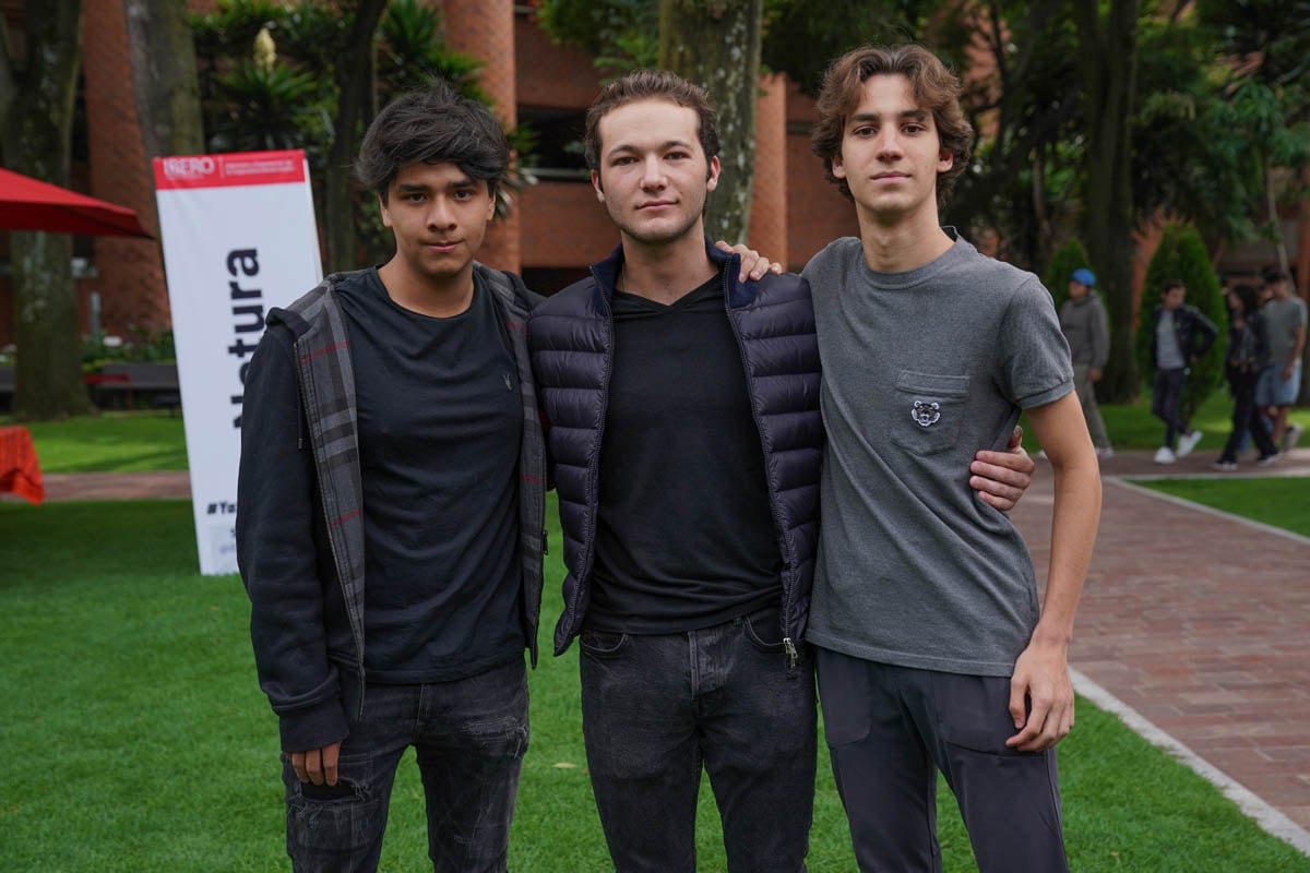 Luis Caballero, Cayetano Blanco y Juan Carlos Álvarez. (Foto: Héptor Arjona para VIP)