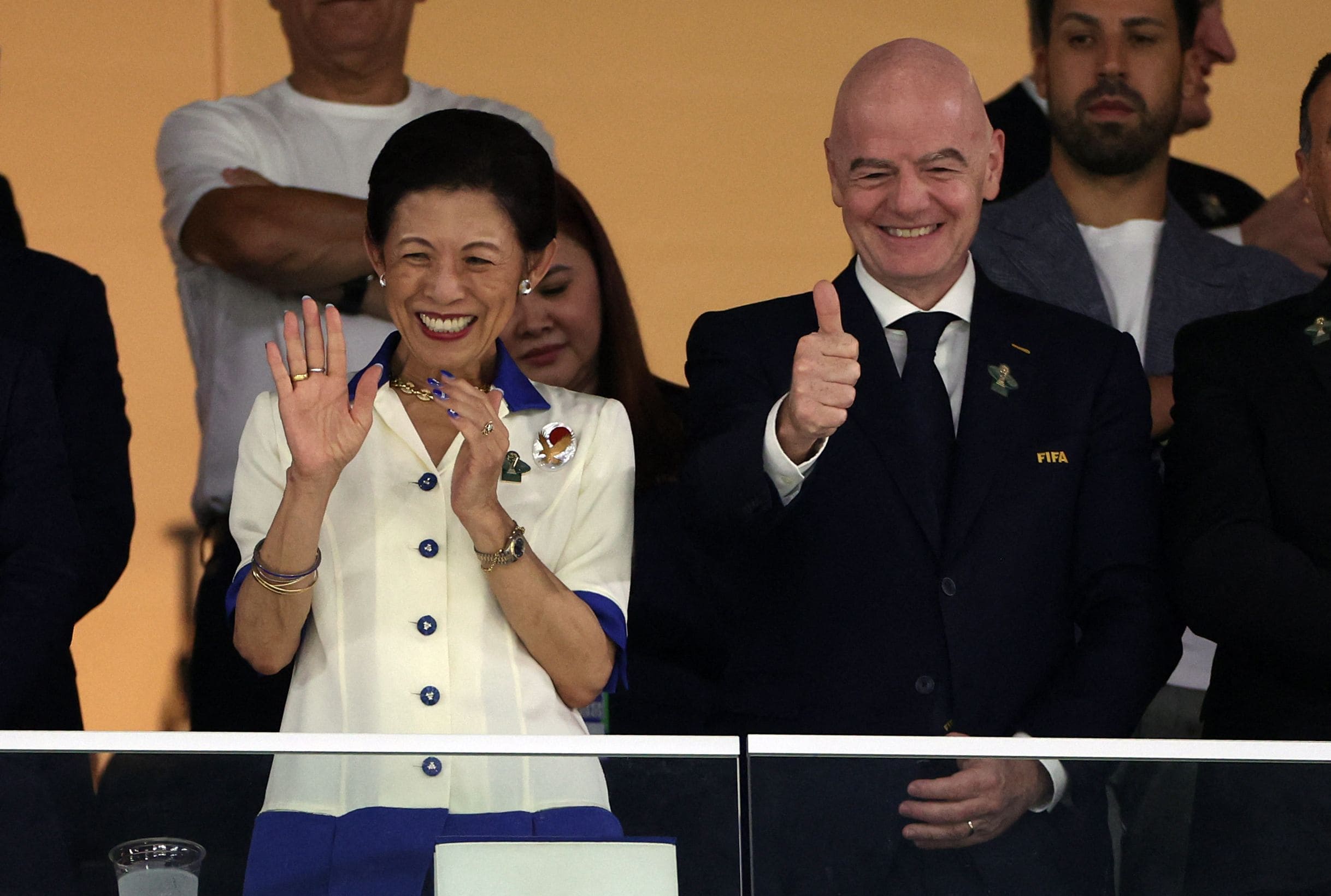 Princesa Hisako de Takamado y Gianni Infantino presidente de la FIFA. (Foto: AFP)