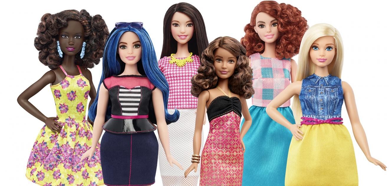 <p>La célebre muñeca lucirá tres nuevos tipos de cuerpo, alto, curvilíneo y pequeño.&nbsp;<strong>Foto: Cortesía Mattel</strong></p>
