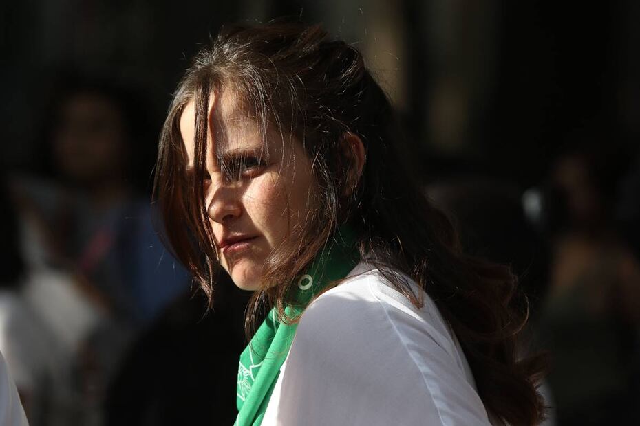 Papá de Natasha Dupeyrón desmiente que la actriz haya sido víctima de abuso sexual