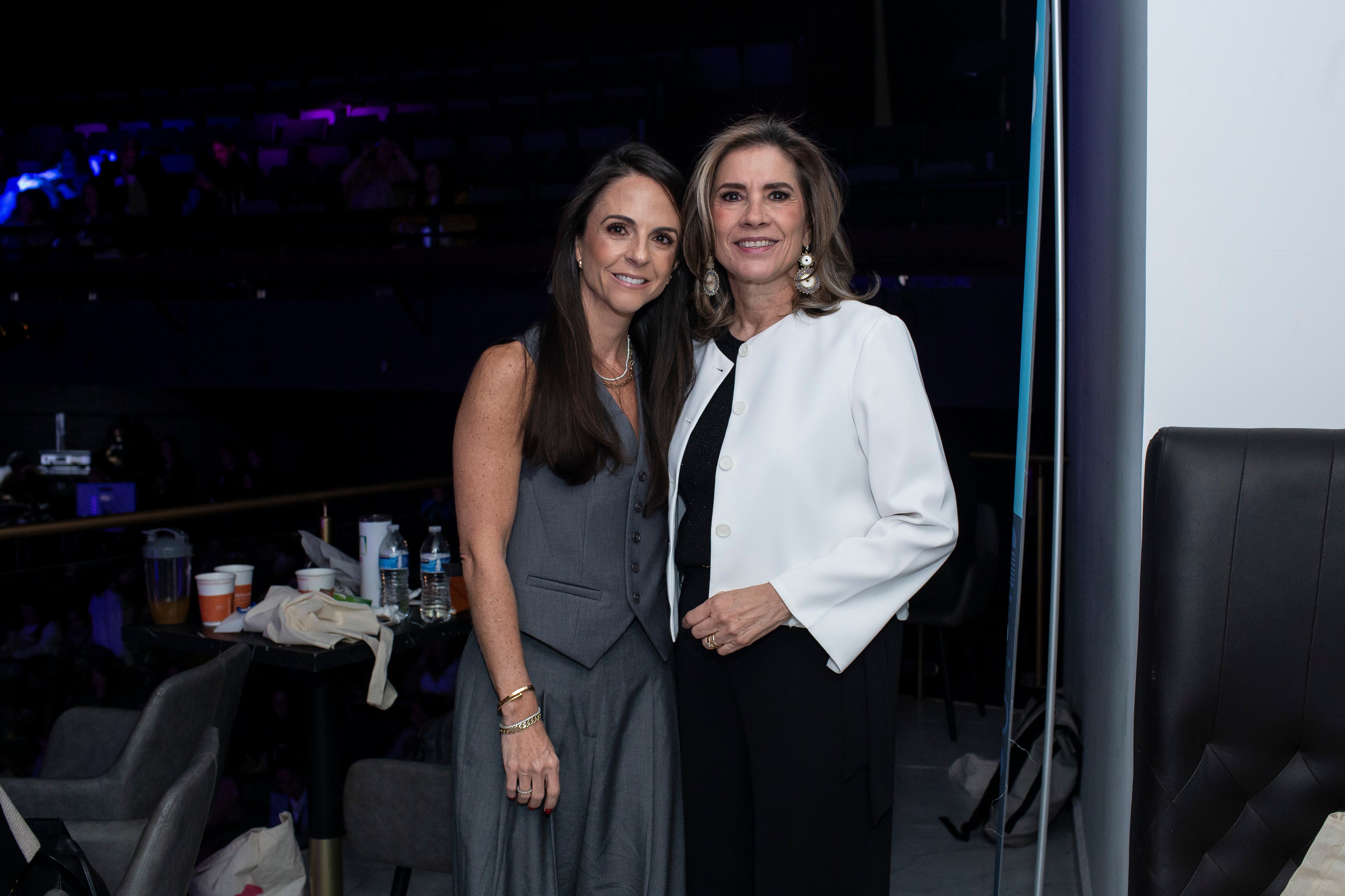 Isabel Gutiérrez y  Marcela Escalera. (Foto: Esteban Torreblanca)