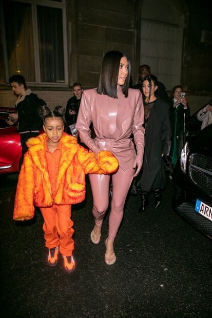 Los looks de North West, hija de Kim Kardashian, en París 