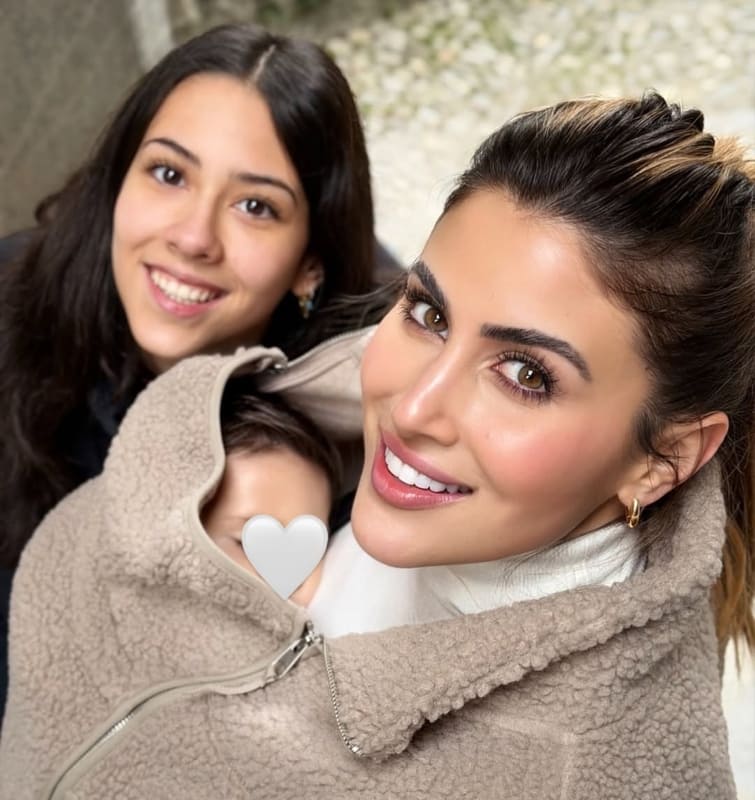 Andrea Videgaray con Sofía Rivera Torres y baby Ferrán / Foto: Instagram