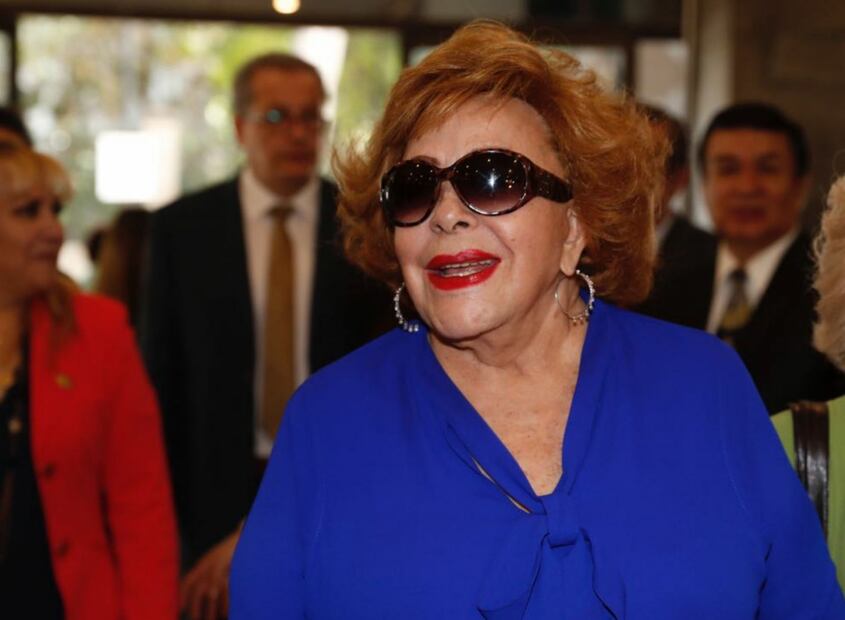 Foto: Reaparece Silvia Pinal tras su salida del hospital 