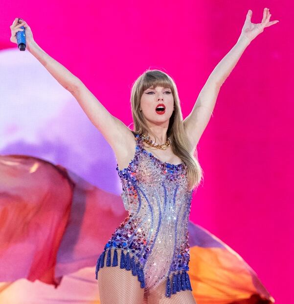Taylor Swift triunfa en su gira "The Eras Tour" / EFE