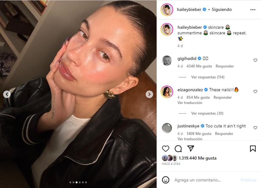 Hailey Rhode Bieber es una modelo nacida en 1996 en Tucso, Arizona; ha aparecido en ianuncios de Guess, Ralph Lauren y Tommy Hilfiger