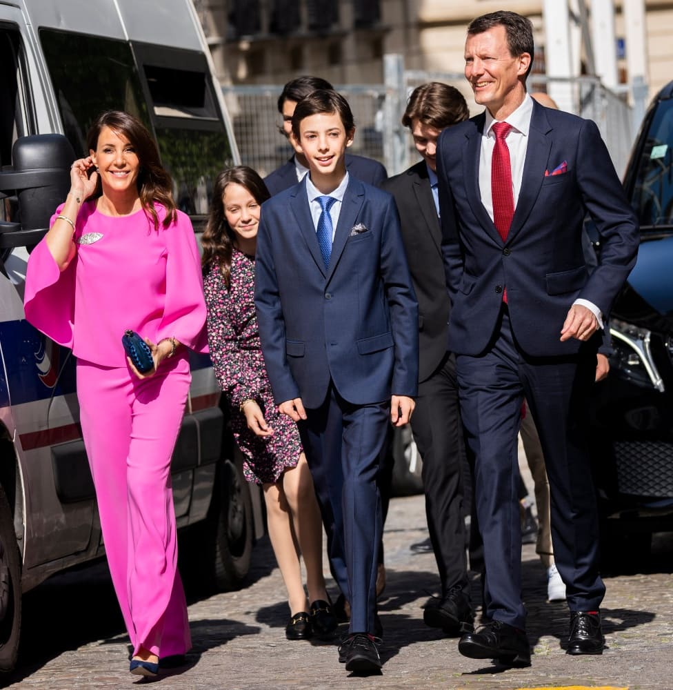 Joaquín de Dinamarca y su esposa Marie junto a sus hijos, los condes Enrique, Athena, Nikolai y Félix / EFE