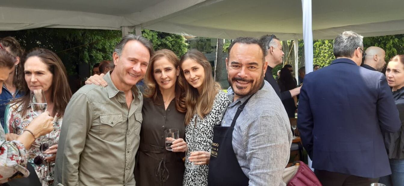 Homenaje a Enrique Olvera por su trayectoria