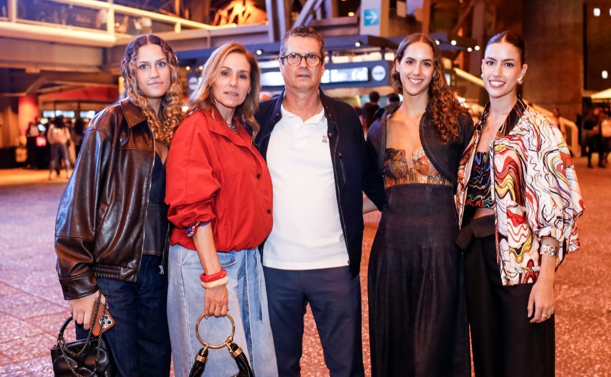 Isabella Croda, Alejandra Fernández, René Croda,  Renata y Alejandra Croda / Foto: Esteban Torreblanca
