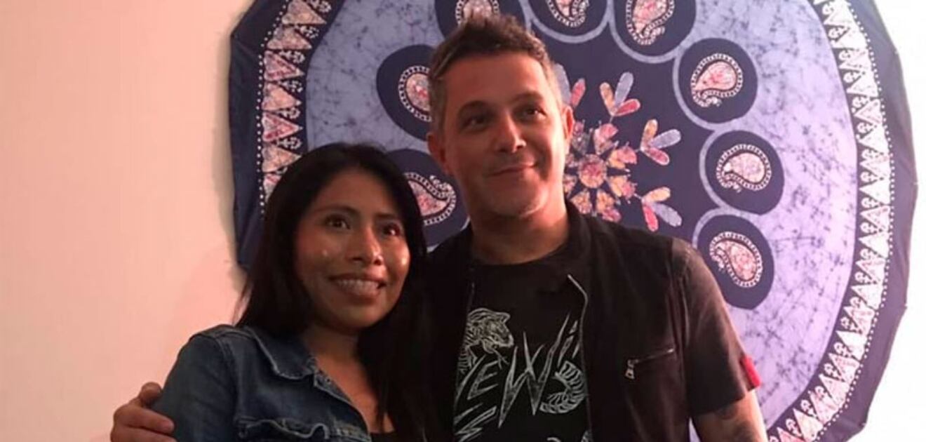Aseguran que Alejandro Sanz despreció a Yalitza Aparicio