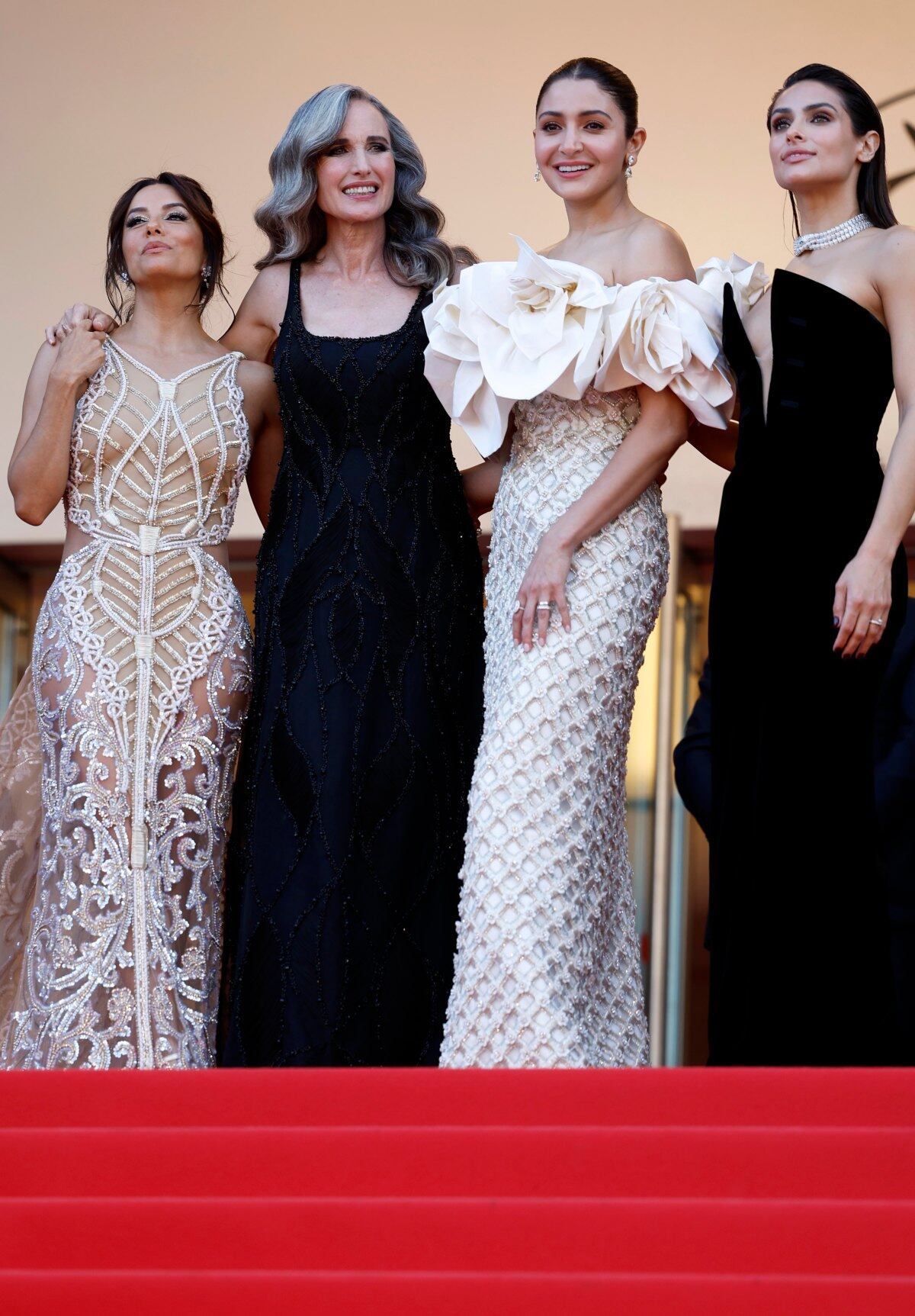 Renata Notni posa con Andie MacDowell / EFE