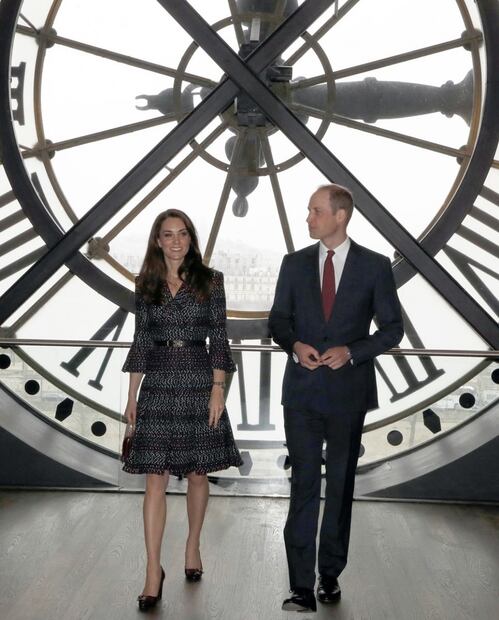 La primera visita oficial del príncipe William a París después de la muerte de Lady Di 