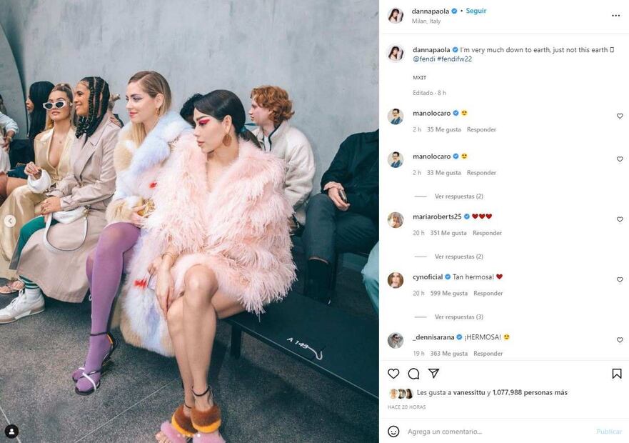 Danna Paola y Anna Wintour disfrutan el desfile de Milán