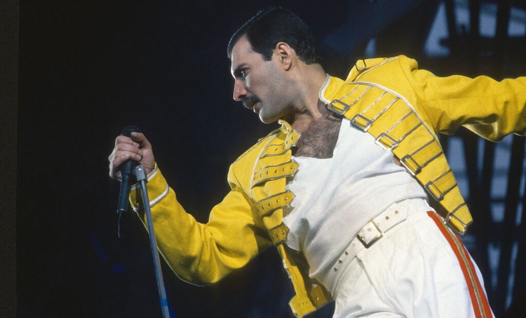 Las historias extrañas de Freddie Mercury que no verás en “Bohemian Rhapsody”