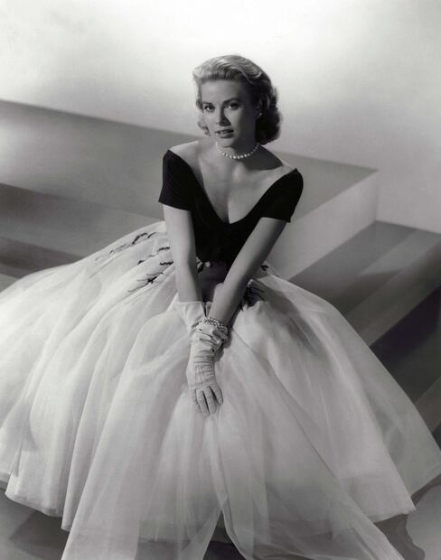 Elizabeth Taylor, Mariah Carey y JLo, las mujeres con los anillos de compromiso más caros de la historia