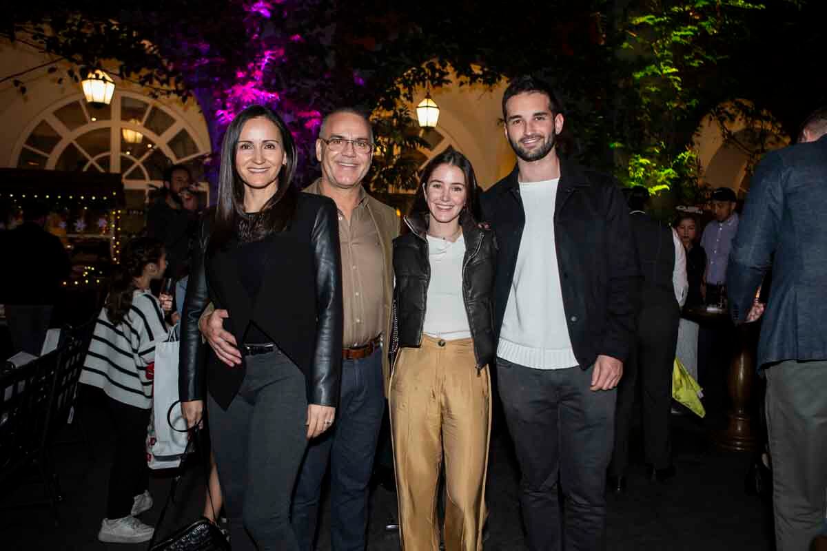 Vanessa García, Gustavo y Catalina Fregotte y Ernesto Torres Landa. (Foto: Esteban Torreblanca)