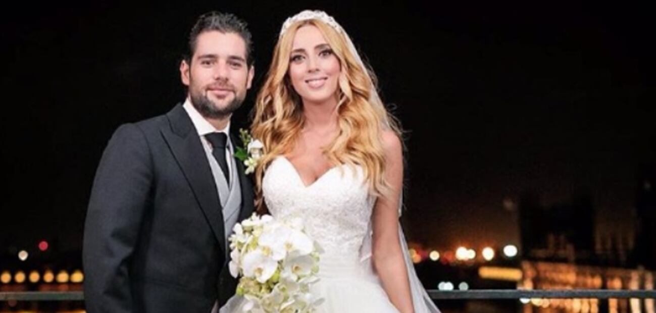 Mauricio Odiardi y Shanik Aspe durante su boda / Fotos: Archivo de Clase

