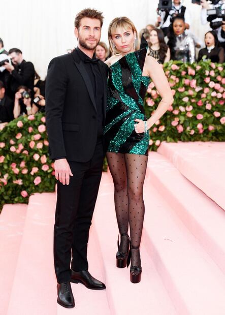 Miley Cyrus y Liam Hemsworth están oficialmente divorciados