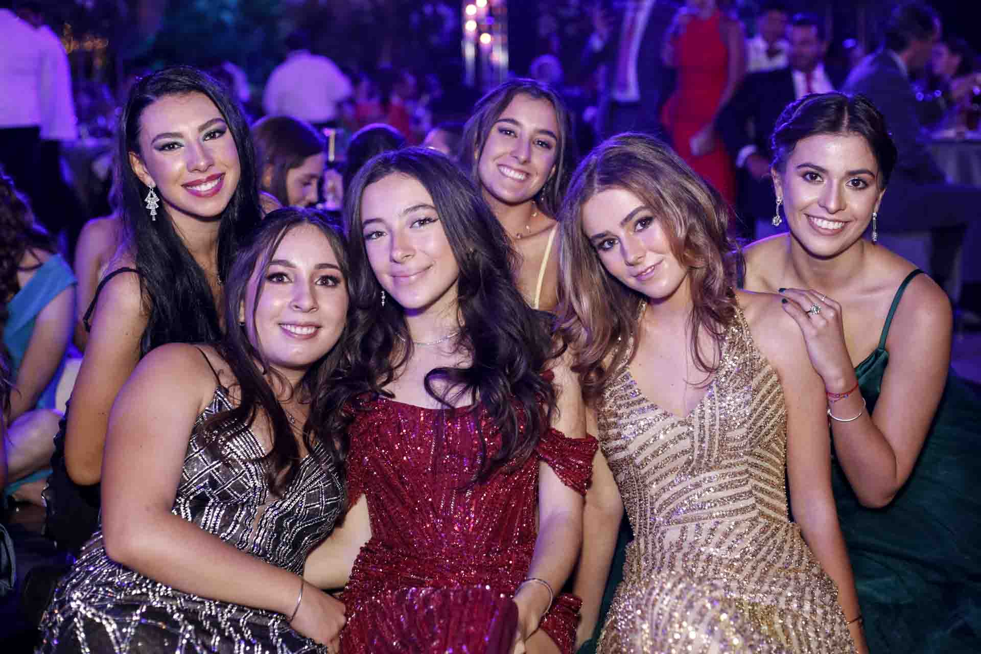 María Laura Muro, María José Quezada, Isabella del Mazo, Mariana Chico, Alejandra Abad y María Delgado. (Foto: Esteban Torreblanca)