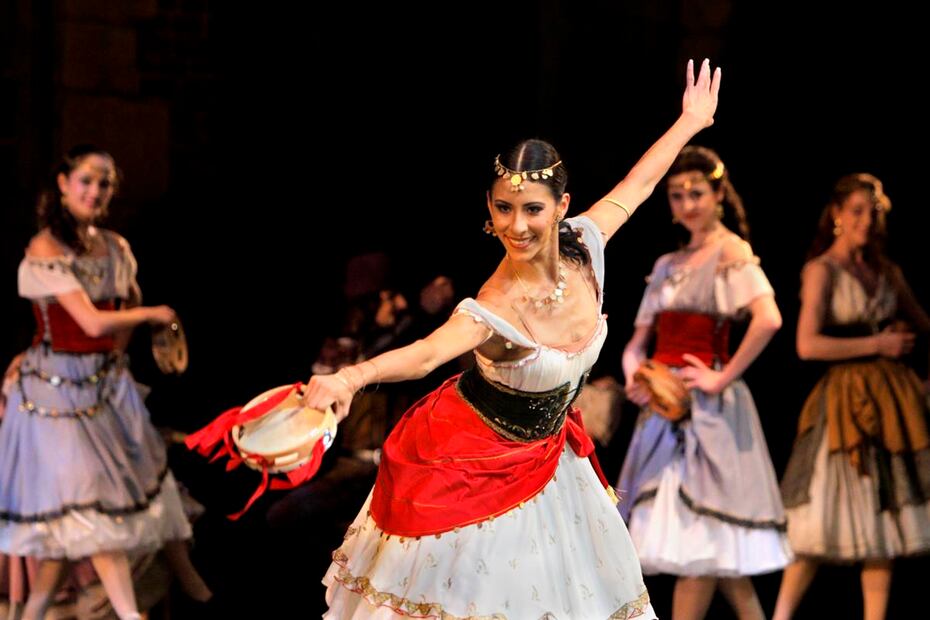 Elisa Carrillo dará el Grito en Berlín y nos cuenta que desea embarazarse pronto