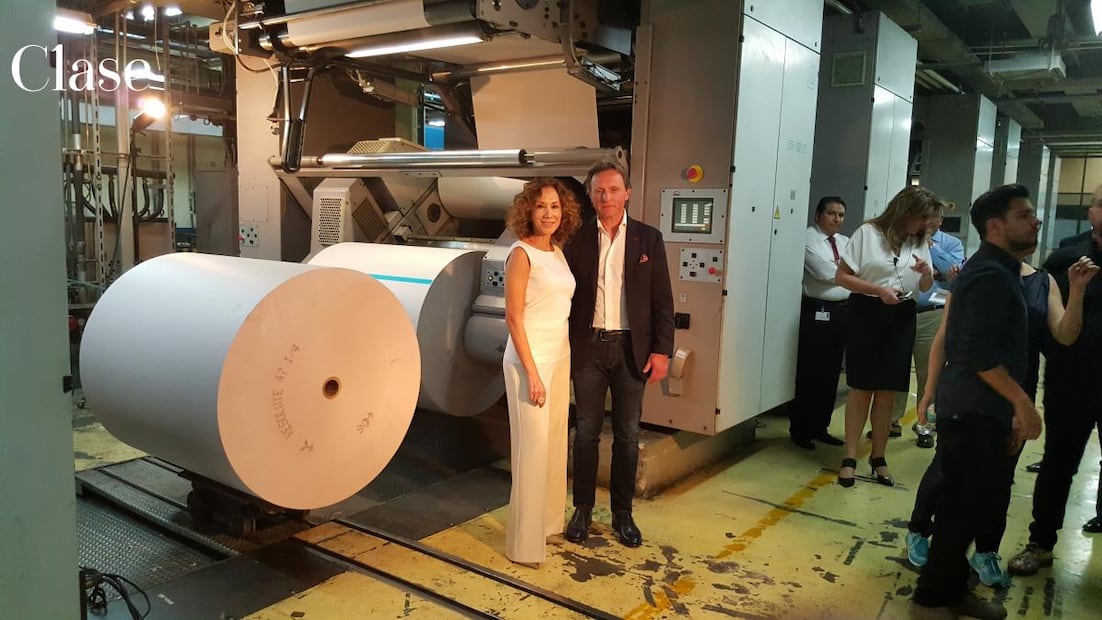 Los directivos de Mercedes-Benz México y de Mercedes-Benz Fashion Week México realizaron un recorrido privado por las rotativas de El Universal