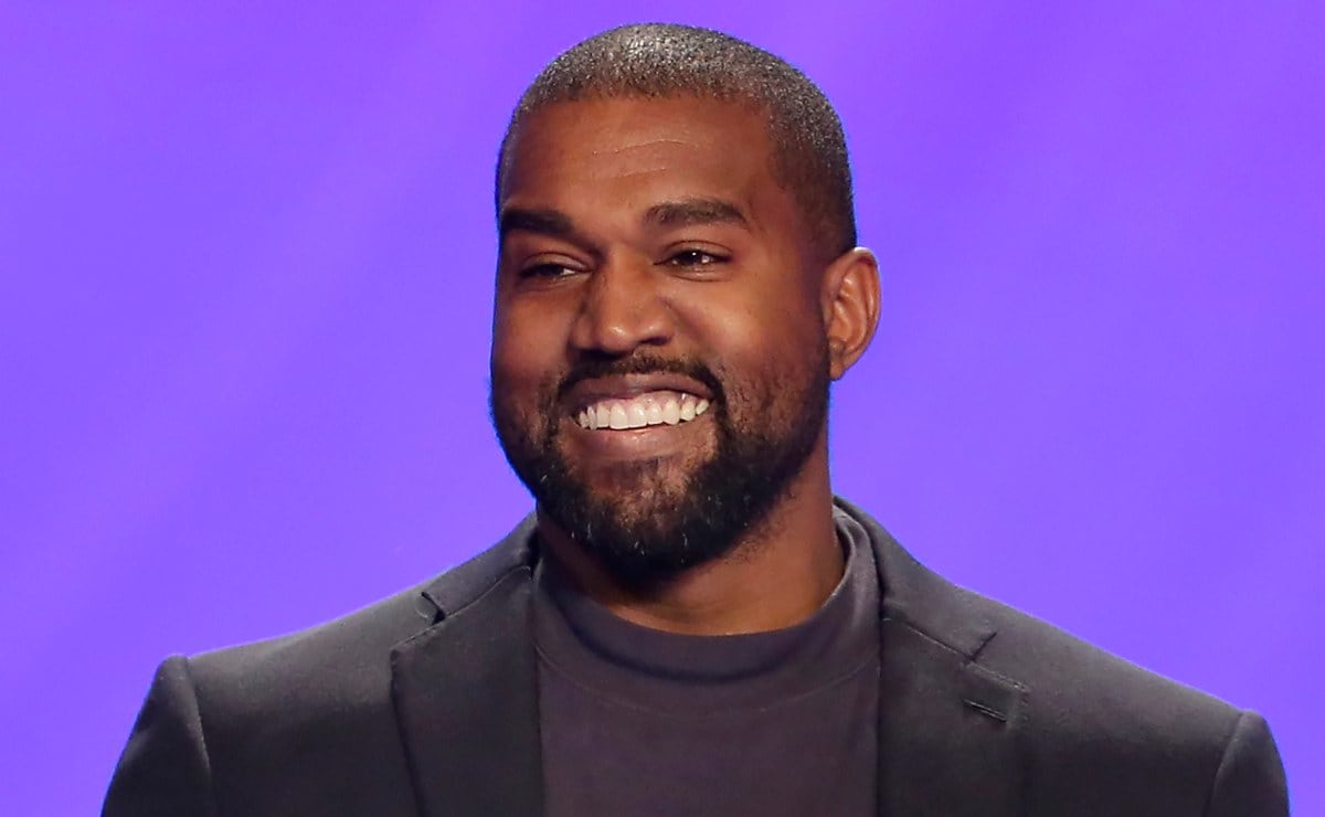 Kanye West muestra su pequeña habitación en el Mercedes-Benz Stadium