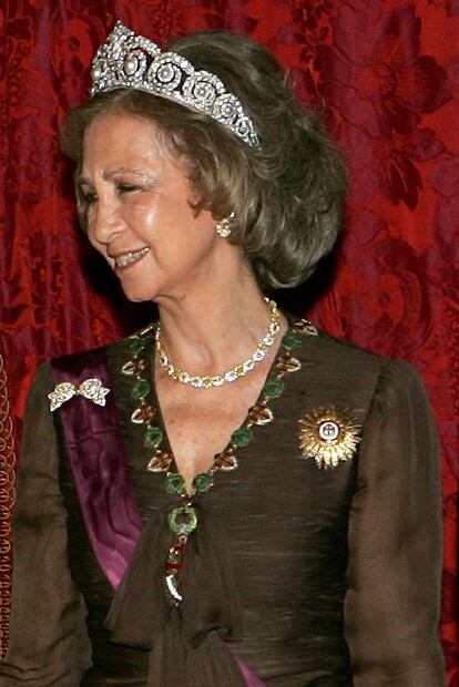 La historia de las 8 tiaras reales más espectaculares del mundo 