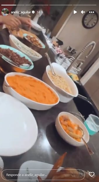 Así fue la elegante cena de los Aguilar en Thanksgiving Day 
