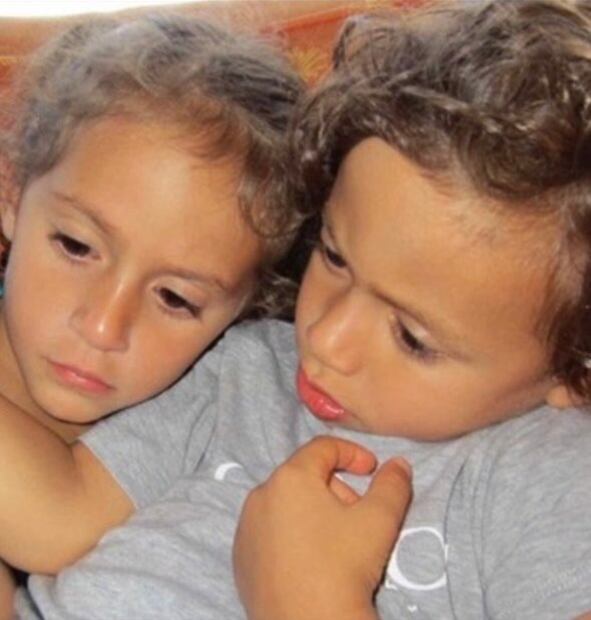La cantante presumió orgullosa cuánto han crecido sus hijos / Foto: X
